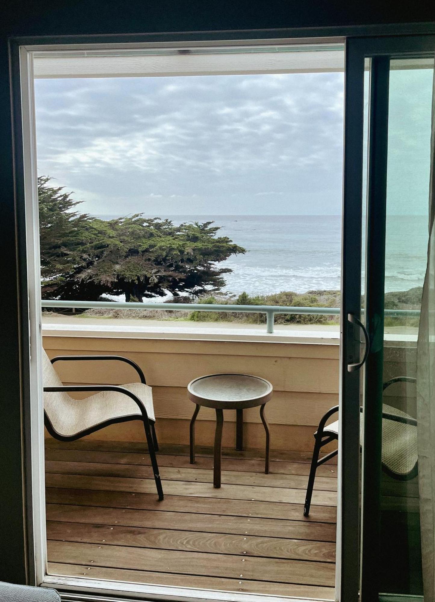 Cambria Landing Inn And Suites Экстерьер фото