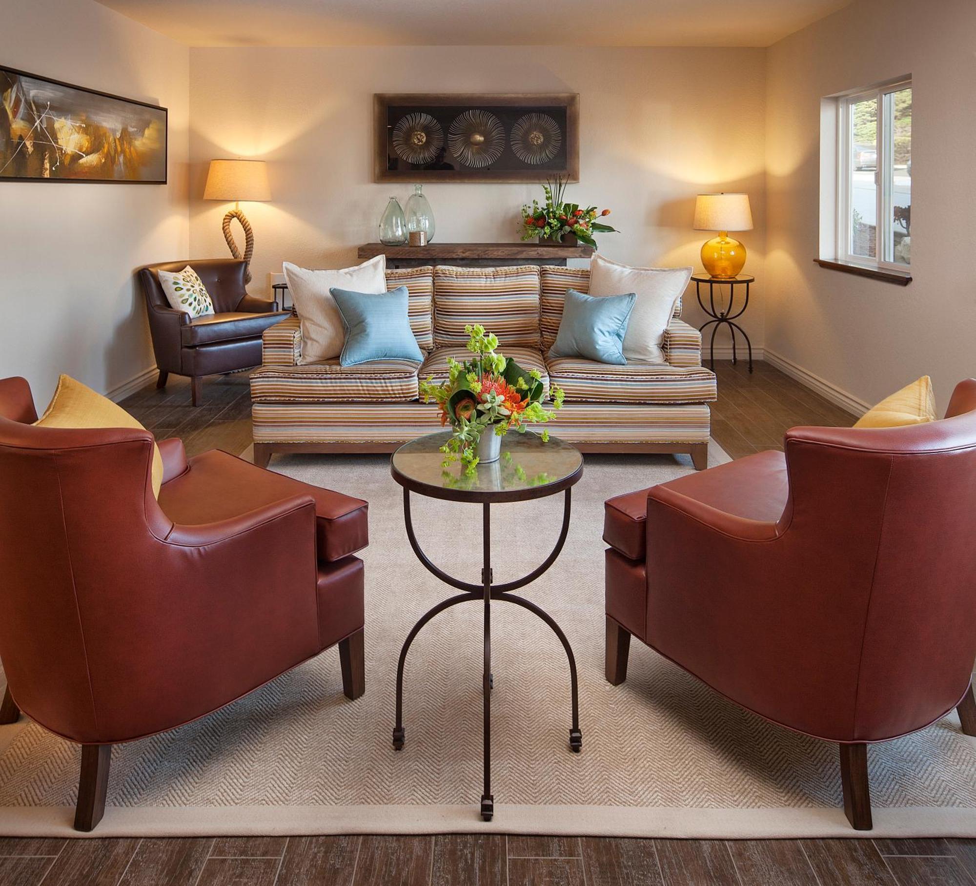 Cambria Landing Inn And Suites Экстерьер фото