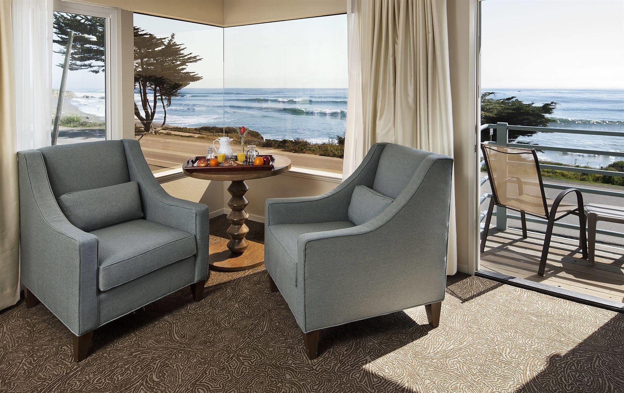Cambria Landing Inn And Suites Экстерьер фото